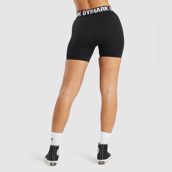 Gymshark | Flex Biker Shorts in Black/White Size Medium - Picture 3 of 9